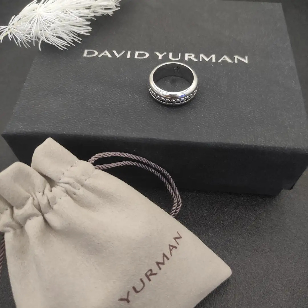David Yurman Plain Button Ring - Picture 4 of 8